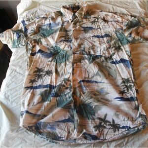 Chaps Ralph Lauren Mens Medium M Palm  Floral Hawaiian Short Sleeve Button Shirt